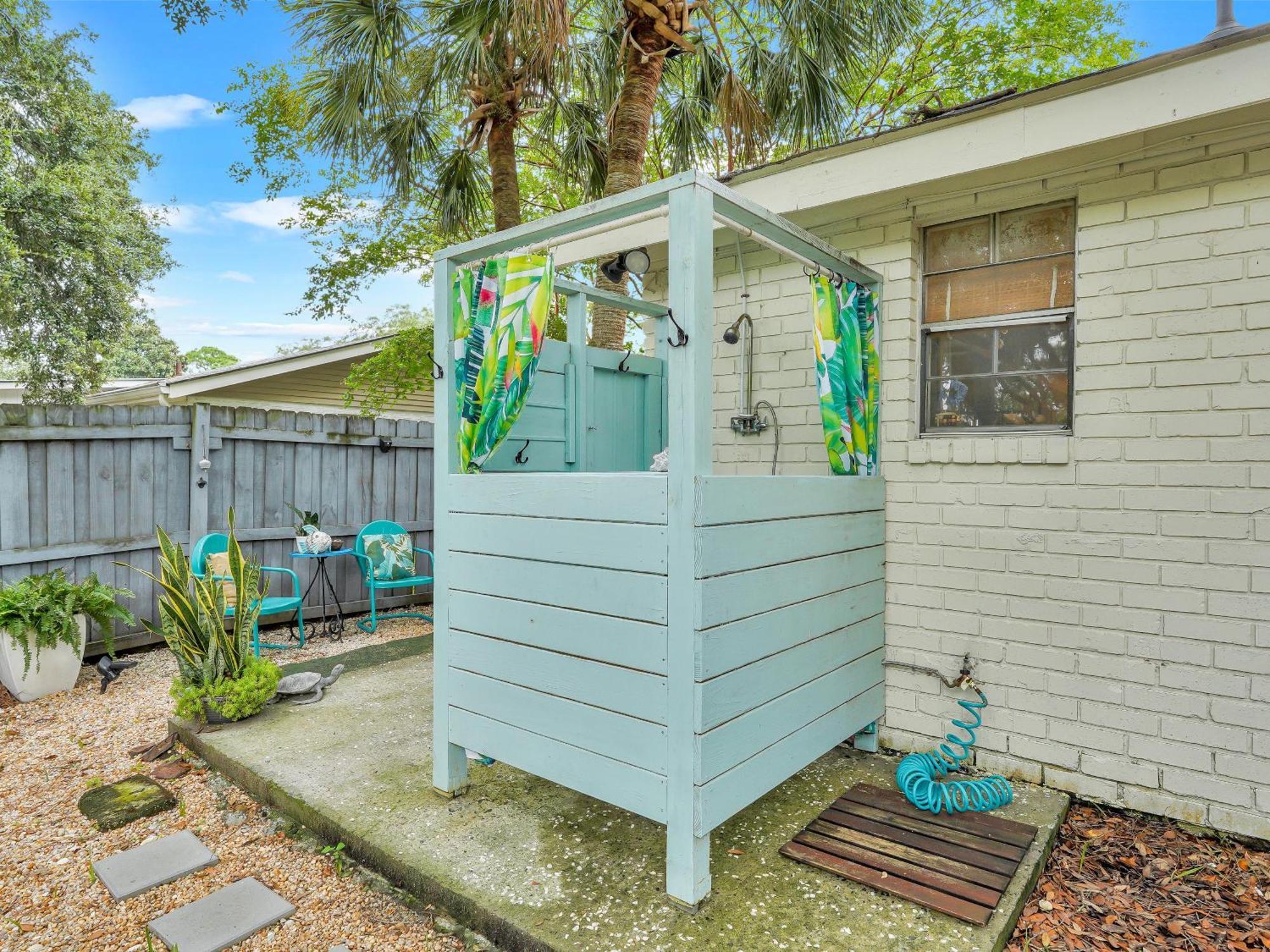 Salt Palms Cottage Тайби Айлънд Екстериор снимка